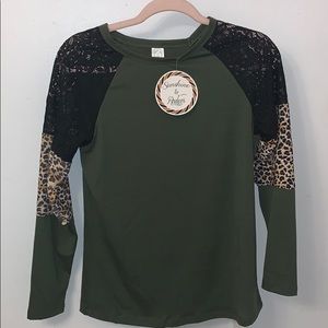 Olive lace & cheetah long sleeve top